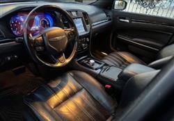 کرایسلەر 300